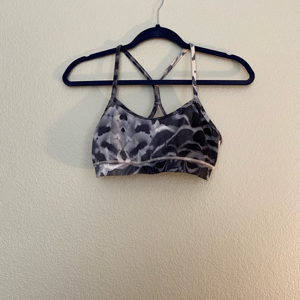 Lululemon Flow Y bra